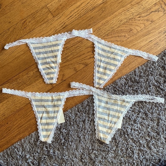 Gilly Hicks NWT Skinny Thong Bundle Size Small - Picture 1 of 9